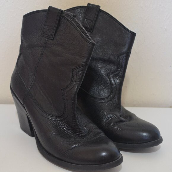 Black Booties Size 7.5M - Picture 2 of 7
